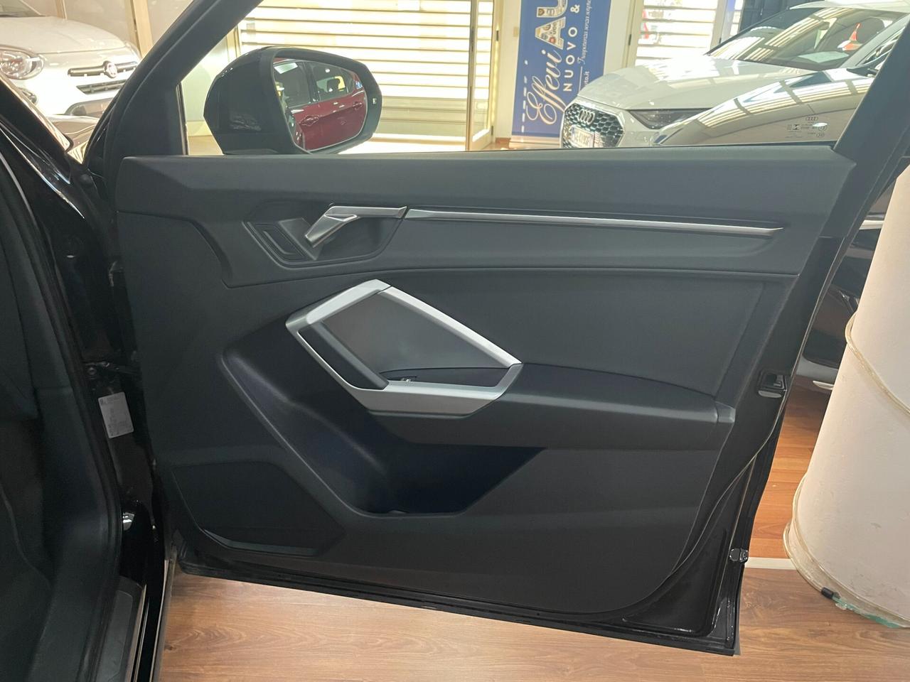 AUDI Q3 35 2.0 TDI 150CV BUSINESS