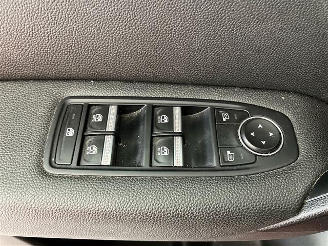 RENAULT Captur 1.6 E-Tech full hybrid Rive Gauche 145cv auto