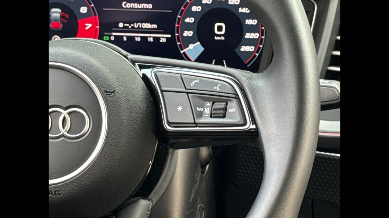 AUDI A1 II 2019 Sportback - A1 Sportback 30 1.0 tfsi Business 116