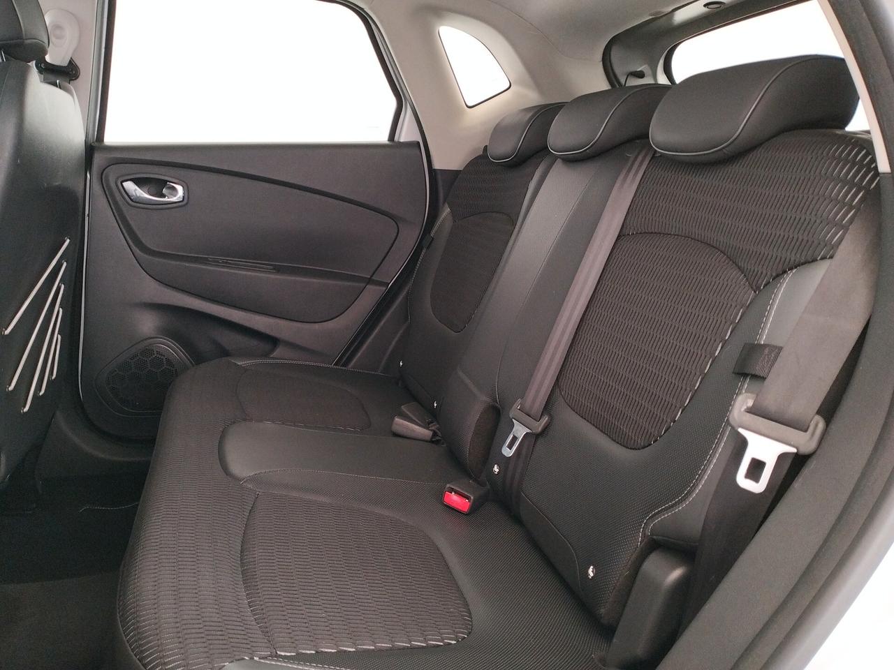 Renault Captur dCi 90 CV EDC Start&Stop Intens (energy r-link) - NEOPATENTATI