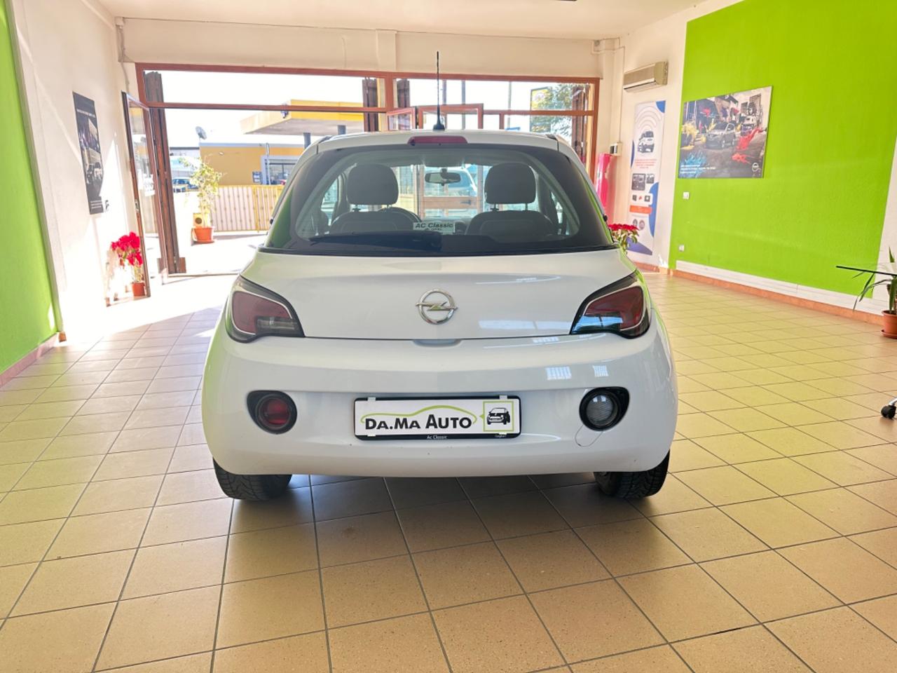 Opel Adam 1.2 70 CV White-Black Link 2013