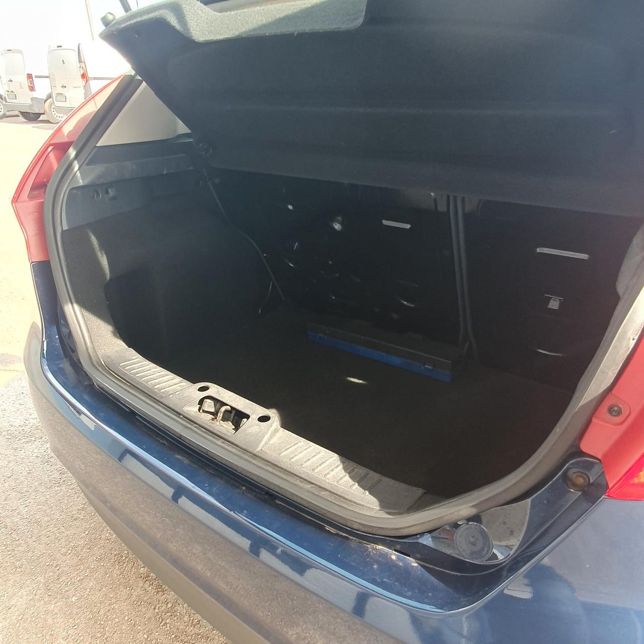 Ford Fiesta 1.4 TDCi 70CV 5 porte