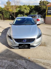 Volvo V40 D2