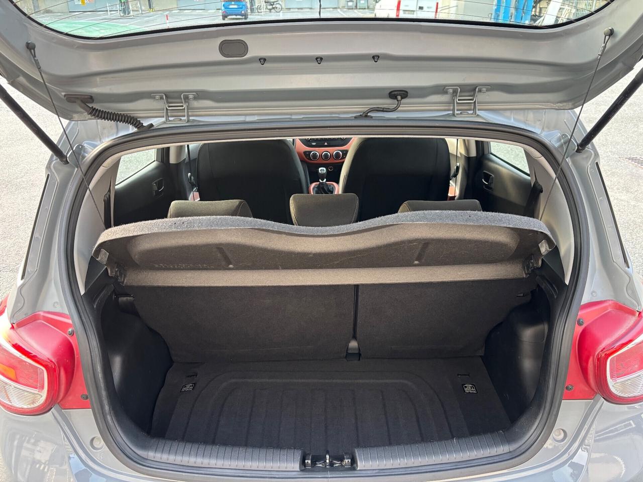 HYUNDAI i10 1.0 BENZINA 5 PORTE PERFETTA 5 POSTI NEOPATENTATI