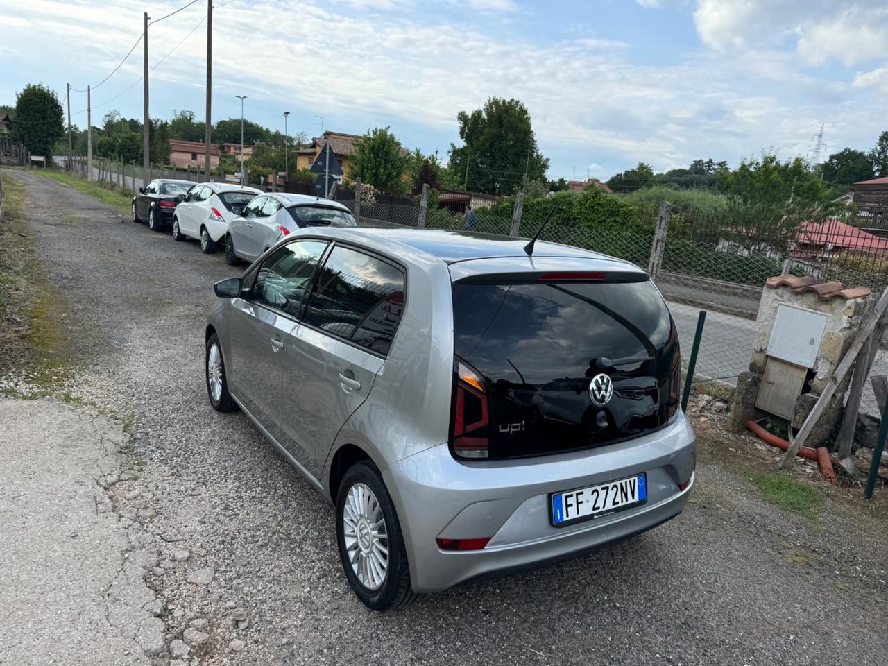 Volkswagen up! 1.0 75 CV 5p. high BlueMotion Technolog y ASG AUTOMATICA