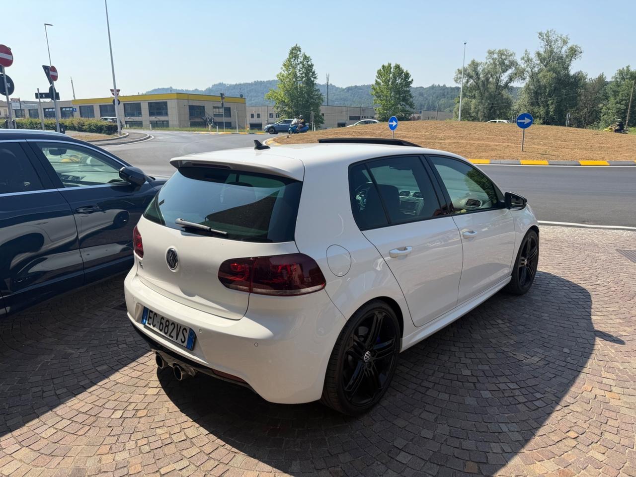 Volkswagen Golf 2.0 TSI 4mot. 5p. R
