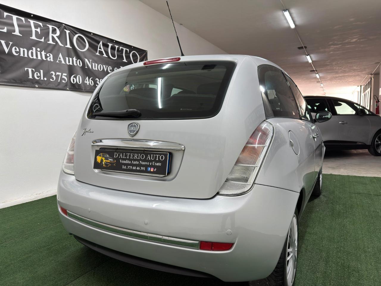 Lancia Ypsilon 1.2 Modamilano