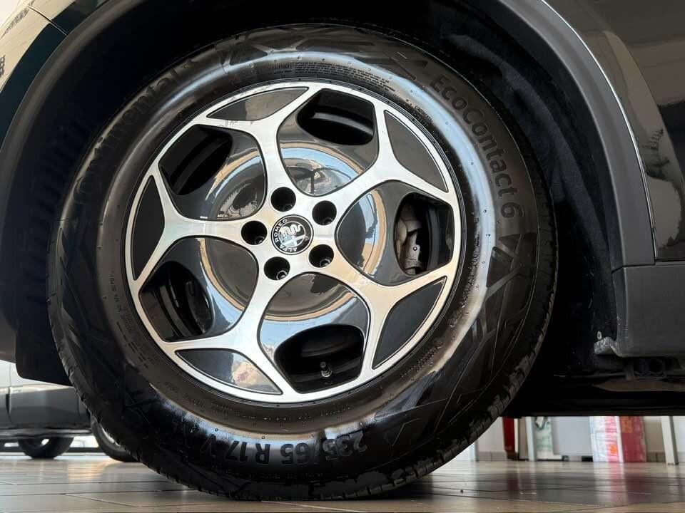 Alfa Romeo Stelvio 2.2 Turbodiesel 190 CV AT8 Q4 Business