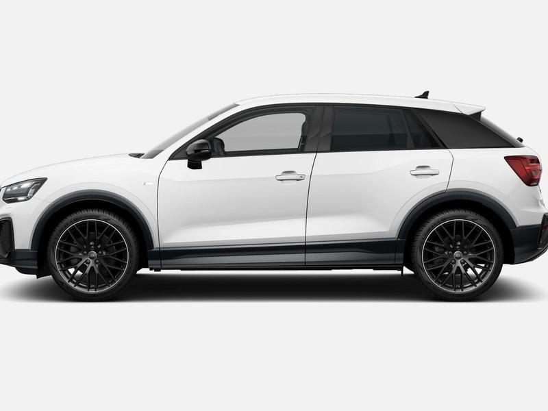 Audi Q2 30 2.0 tdi identity black