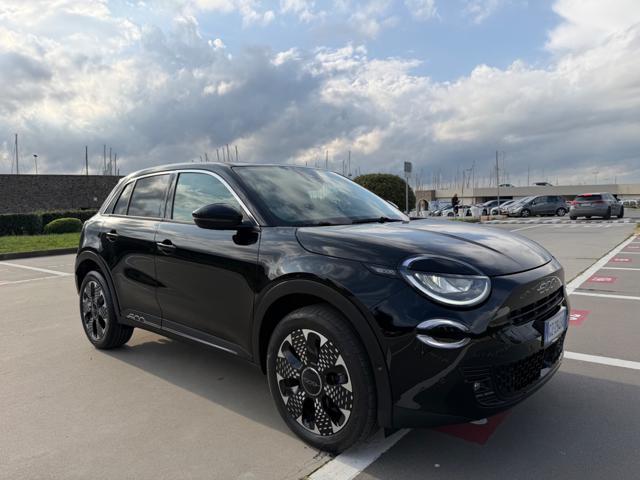 FIAT 600 HYBRID 110 CV DCT MHEV LA PRIMA+PELLE+18+LED