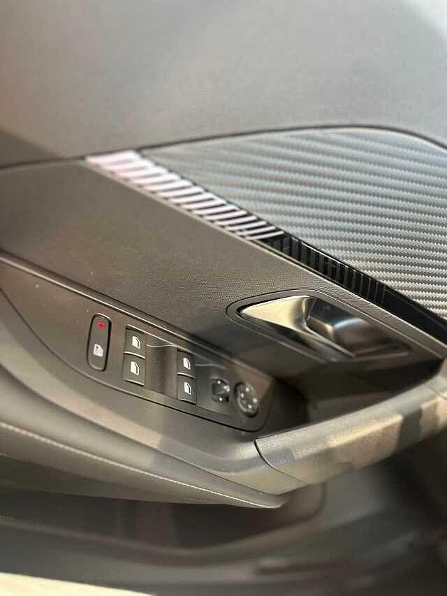 Peugeot 2008 PureTech 100 S&S Allure Km Zero