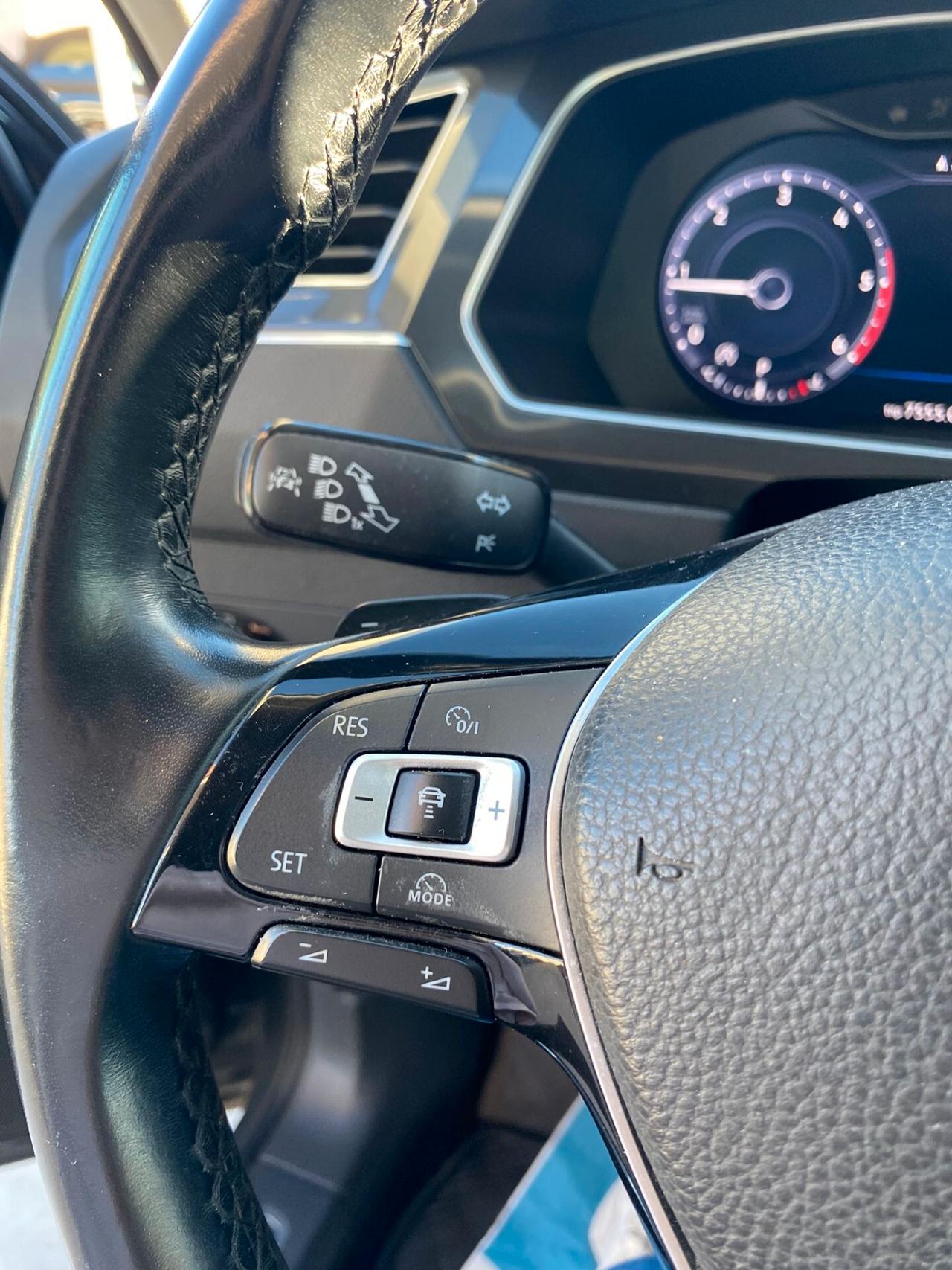 Volkswagen Tiguan 2.0 TDI SCR DSG Business BlueMotion Technology