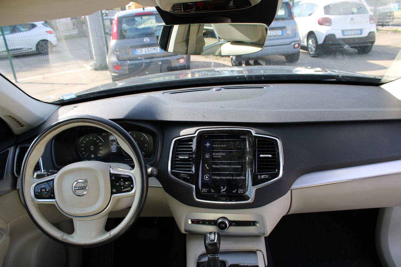 Volvo XC 90 XC90 D5 AWD Geartronic 7 posti Momentum