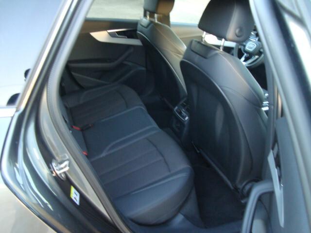 Audi A4 Avant 40 TDI quattro S tronic line edition