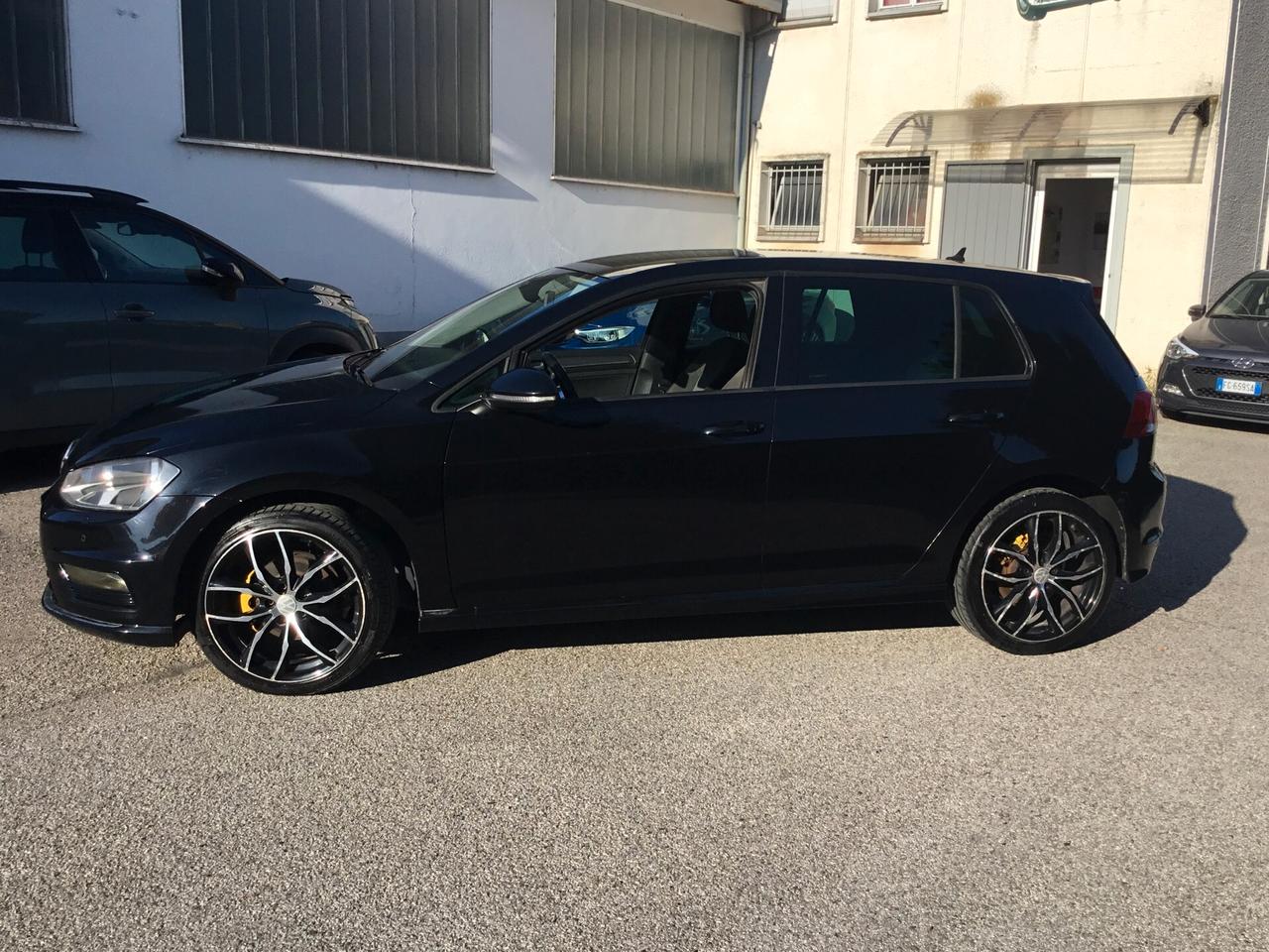 Volkswagen Golf 1.6 TDI 110 CV 5p. ALLESTIMENTO Rline