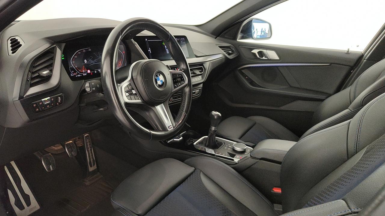 BMW Serie 1 F40 - 118d Msport