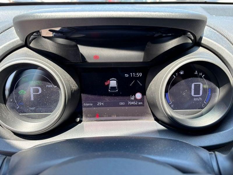Toyota Yaris Hybrid Trend MY22