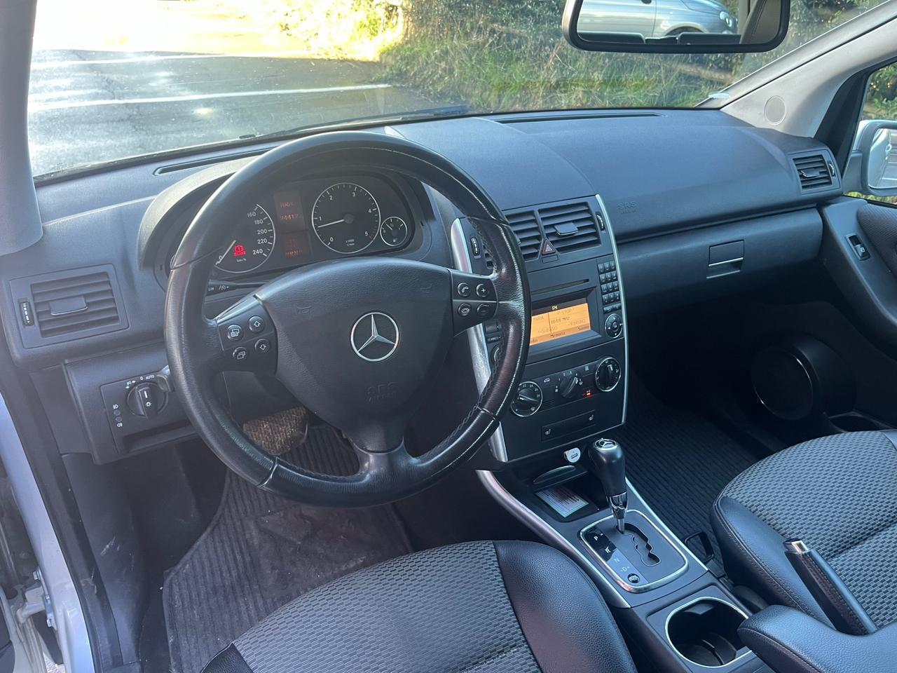 MERCEDES A180 CDI COUPÈ CAMBIO AUTOMATICO