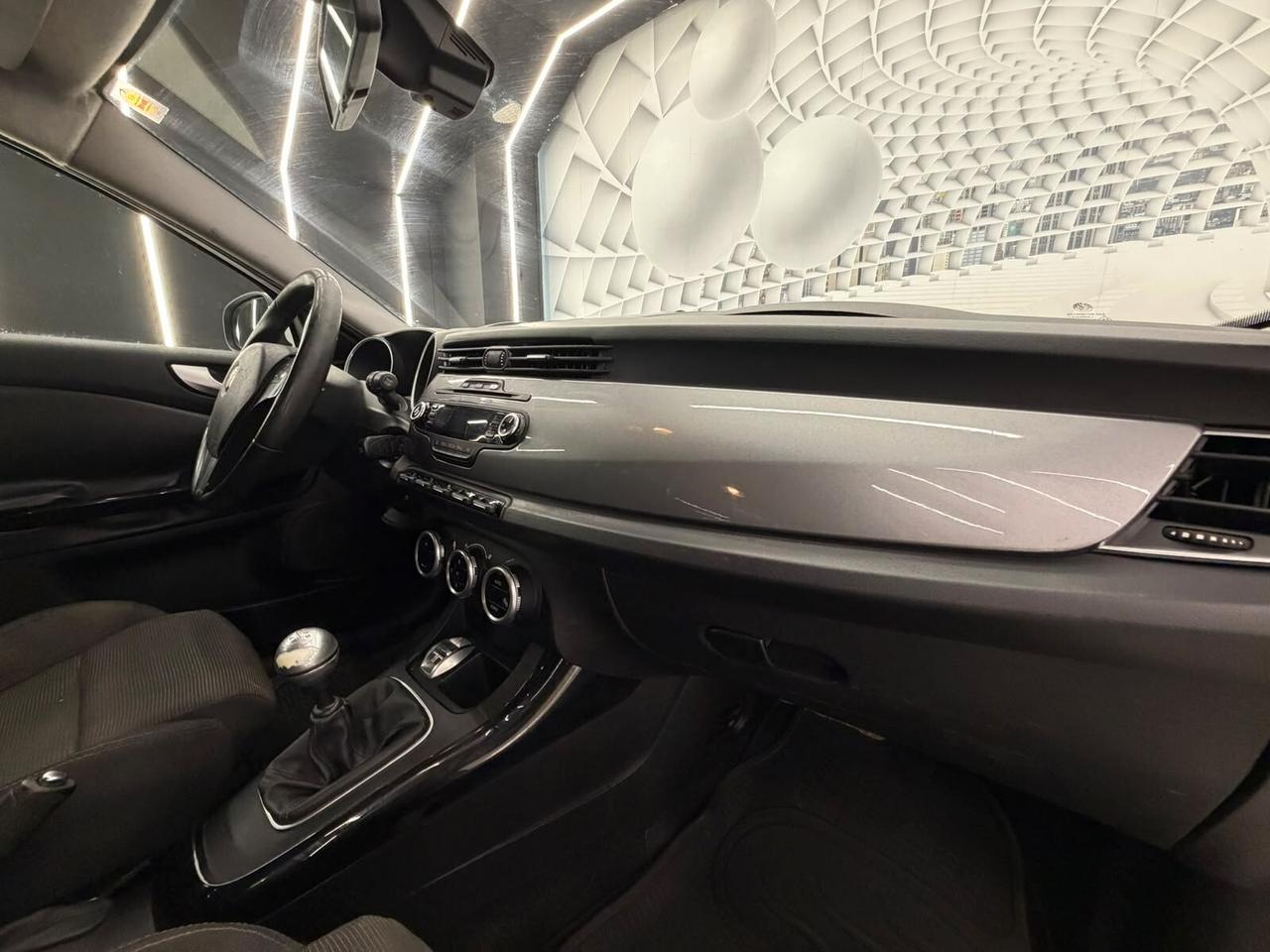Alfa Romeo Giulietta 1.6 JTDm 105 CV -KM CERTIFICATI-PERMUTE-12 MESI GARANZIA