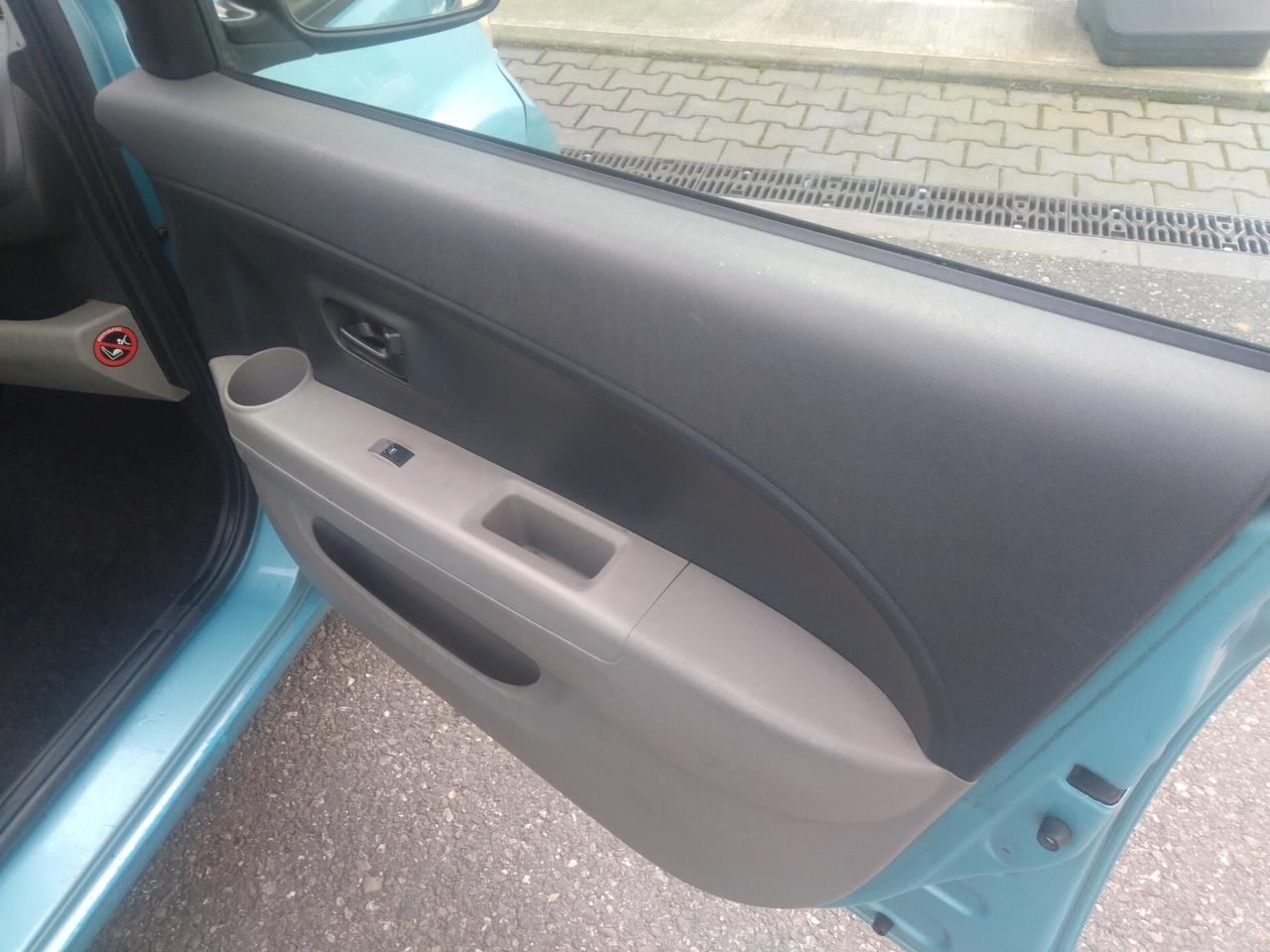 Daihatsu Sirion 1.0 12V 69cv Mio xneopatentati