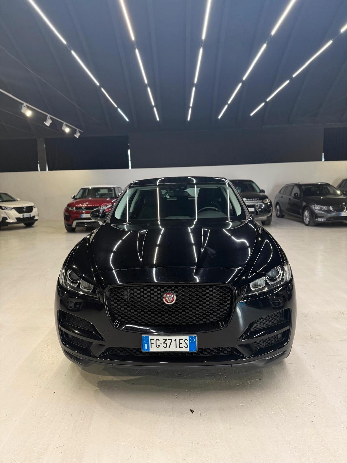 Jaguar F-Pace 2.0 D 180 CV Portfolio