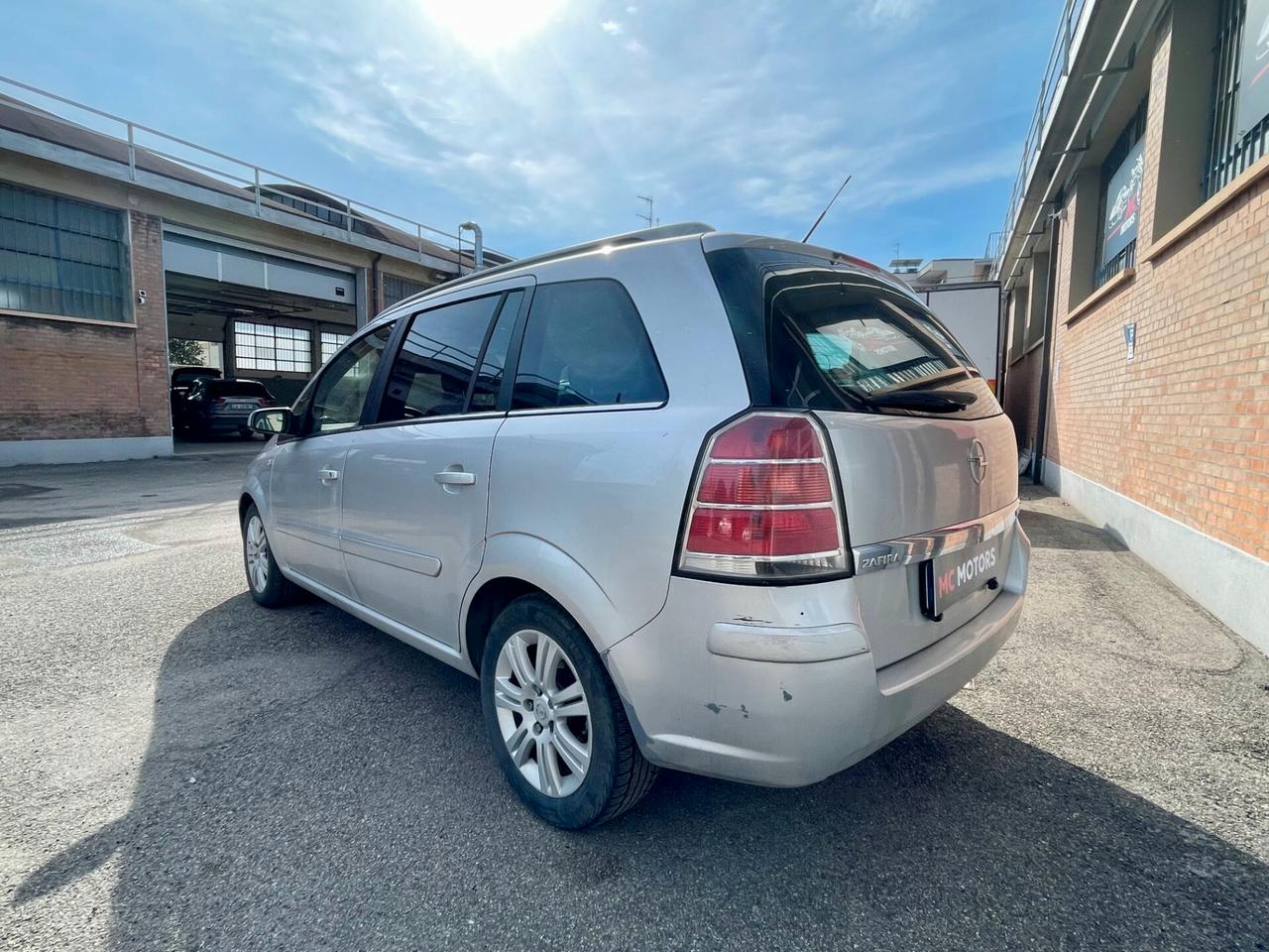 Opel Zafira 1.9 16V CDTI 150 CV Cosmo- Distribuzione fatta a 240000 km