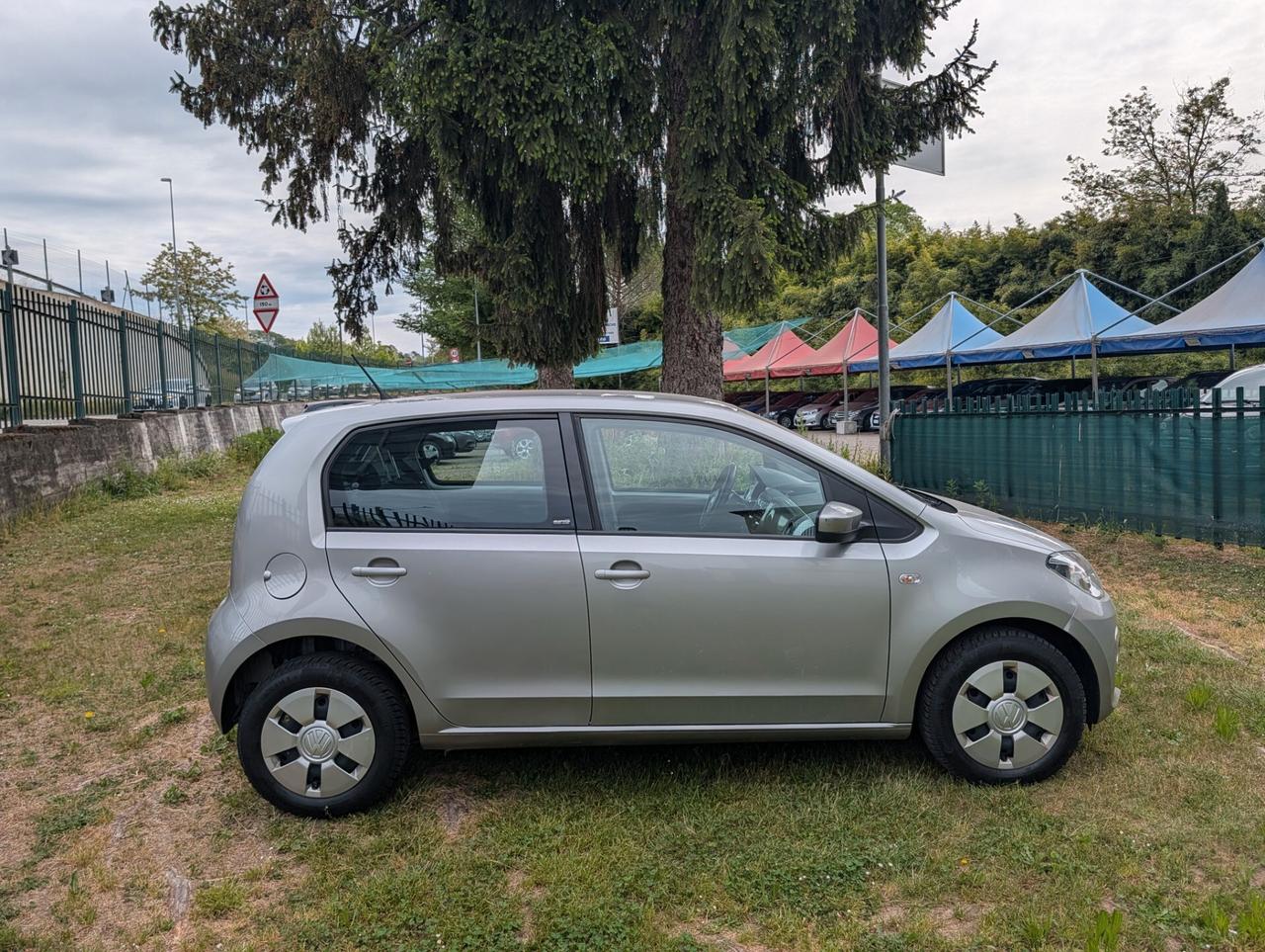 Volkswagen up! 1.0 75 CV 5p. move OK NEOPATENTATI