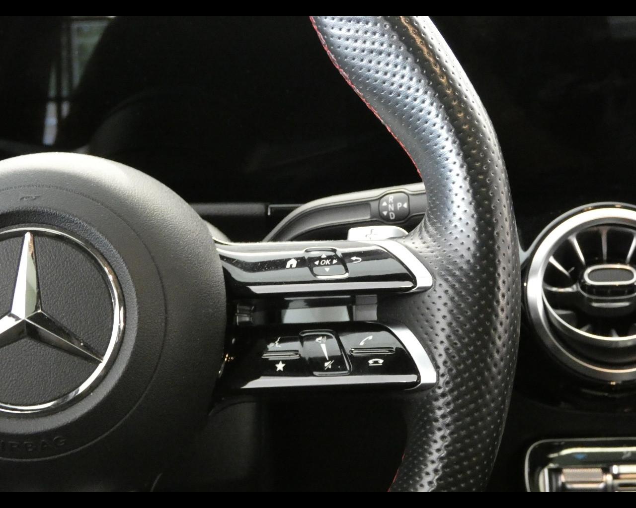 Mercedes-Benz GLA (H247) - GLA 200 d Automatic 4Matic AMG Line Premium Plus