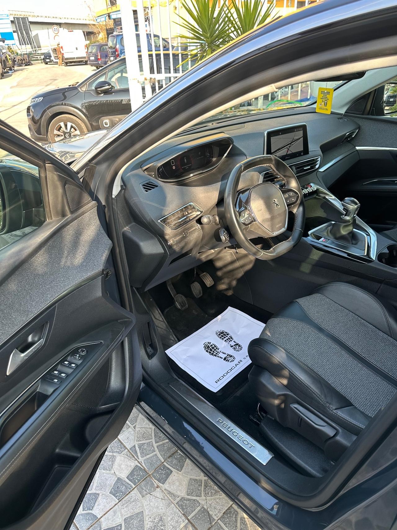 Peugeot 3008 BlueHDi 120 S&S Business