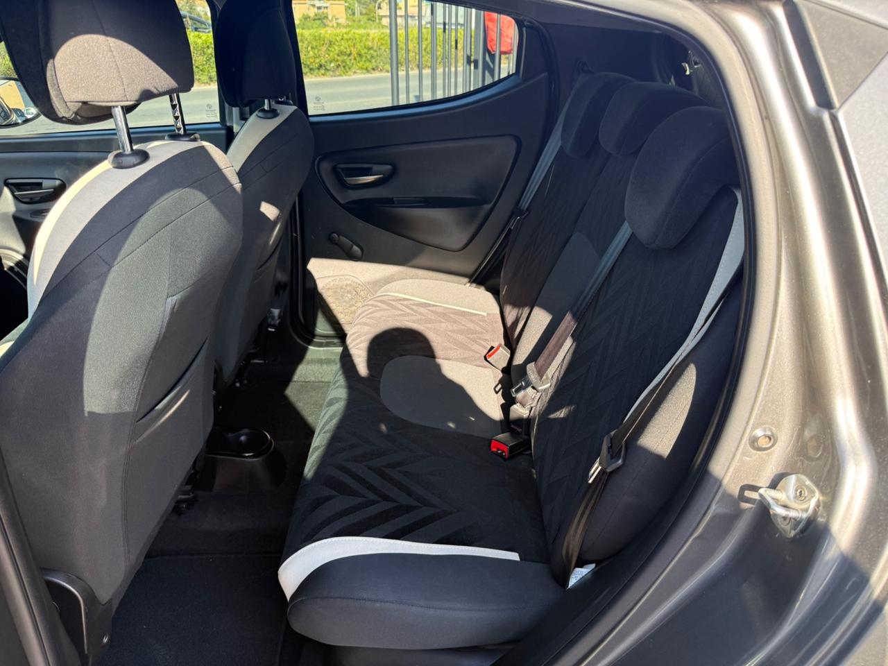 Lancia Ypsilon 1.3 MJT 95cv Gold