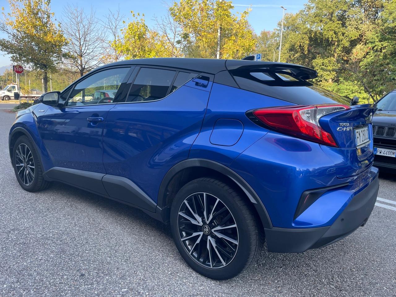 Toyota C-HR 1.8 Hybrid*Automatik*Naopatentati*Solo 50000km