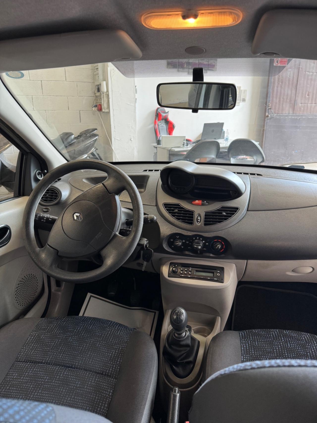 Renault Twingo 1.2 8V Dynamique
