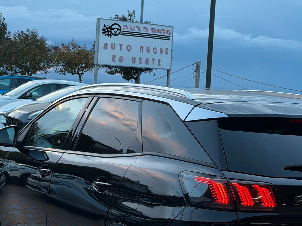 Peugeot 3008 1.5 BLUEHDI 130 cv. AT8 ALLURE PACK (Nav)