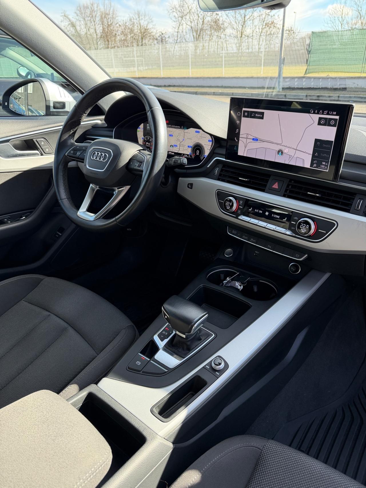 Audi A4 Avant 40 TDI S tronic line edition