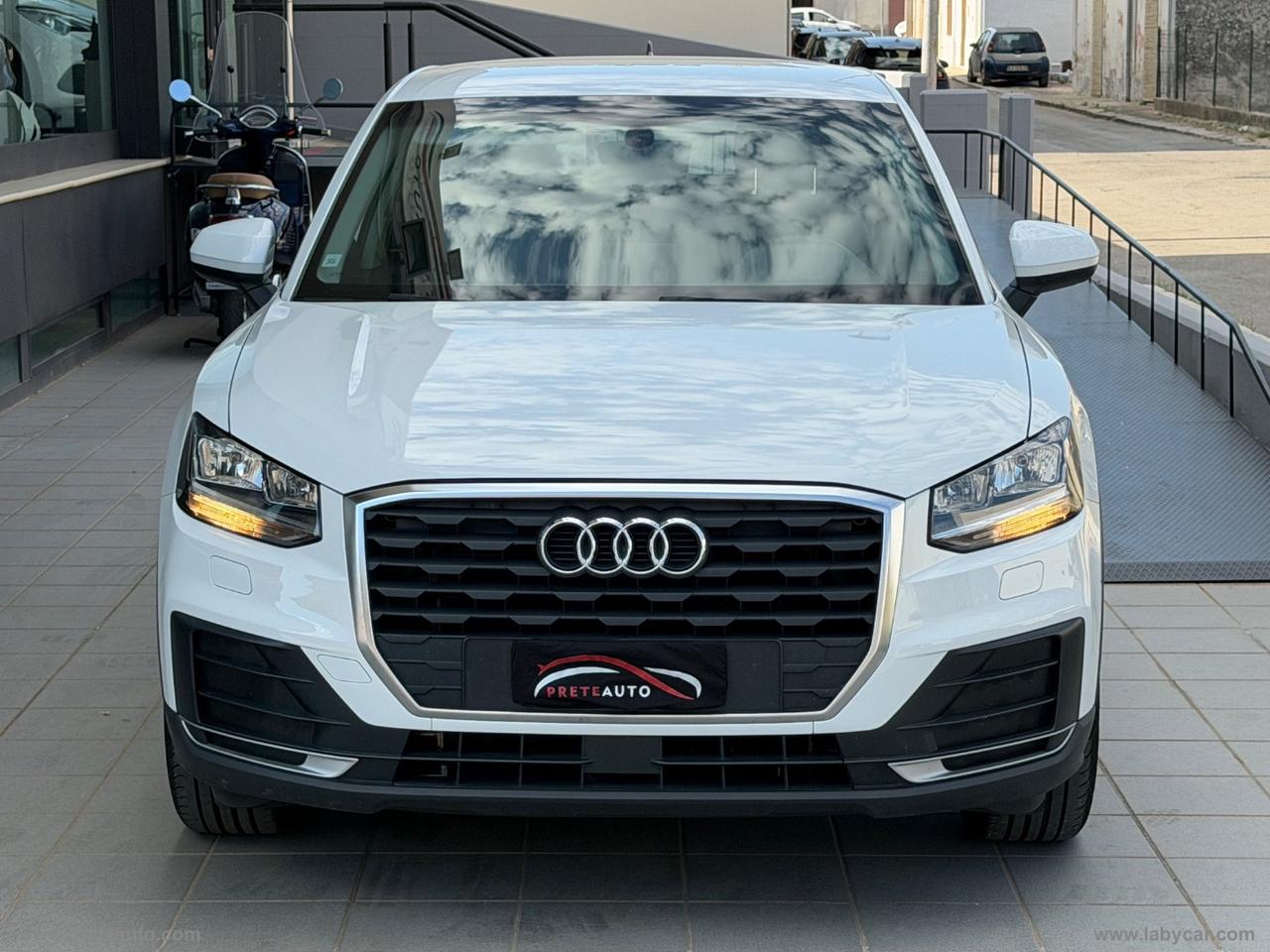AUDI Q2 30 TDI Business