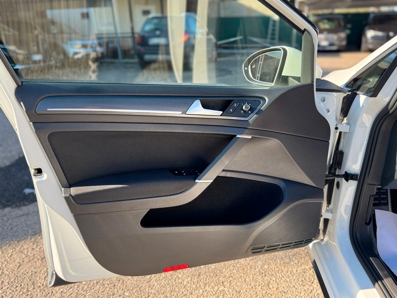 Volkswagen Golf GTI Performance 2.0 245 CV TSI DSG 5p. BMT