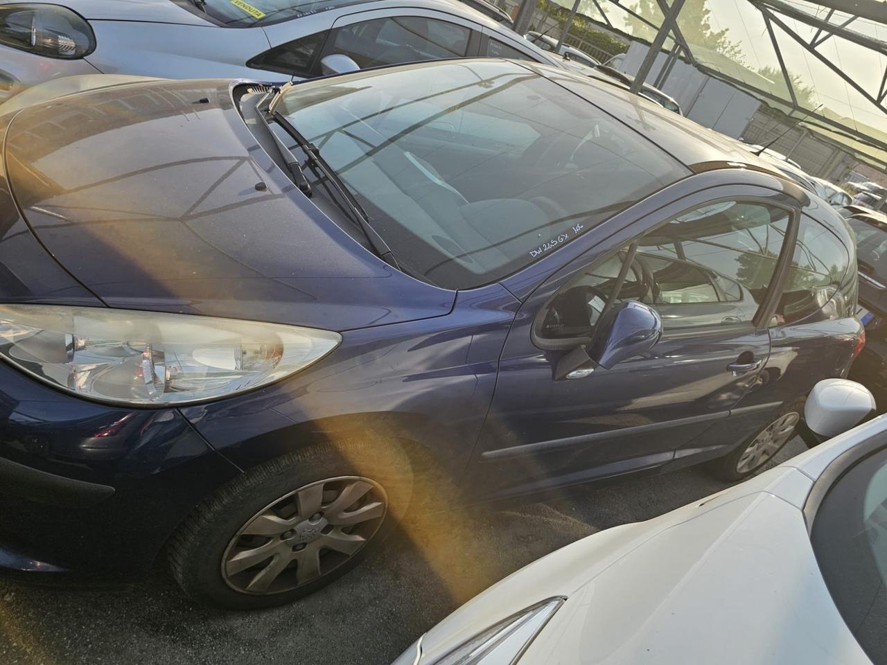 Peugeot 207 1.4 8V 75CV 3p. Energie Sport ECO GPL