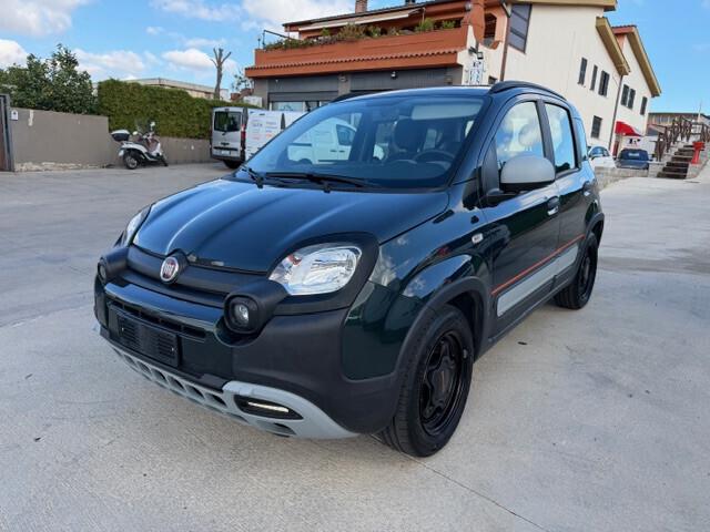 Fiat Panda Cross 1.0 FireFly S&S Hybrid GARMIN