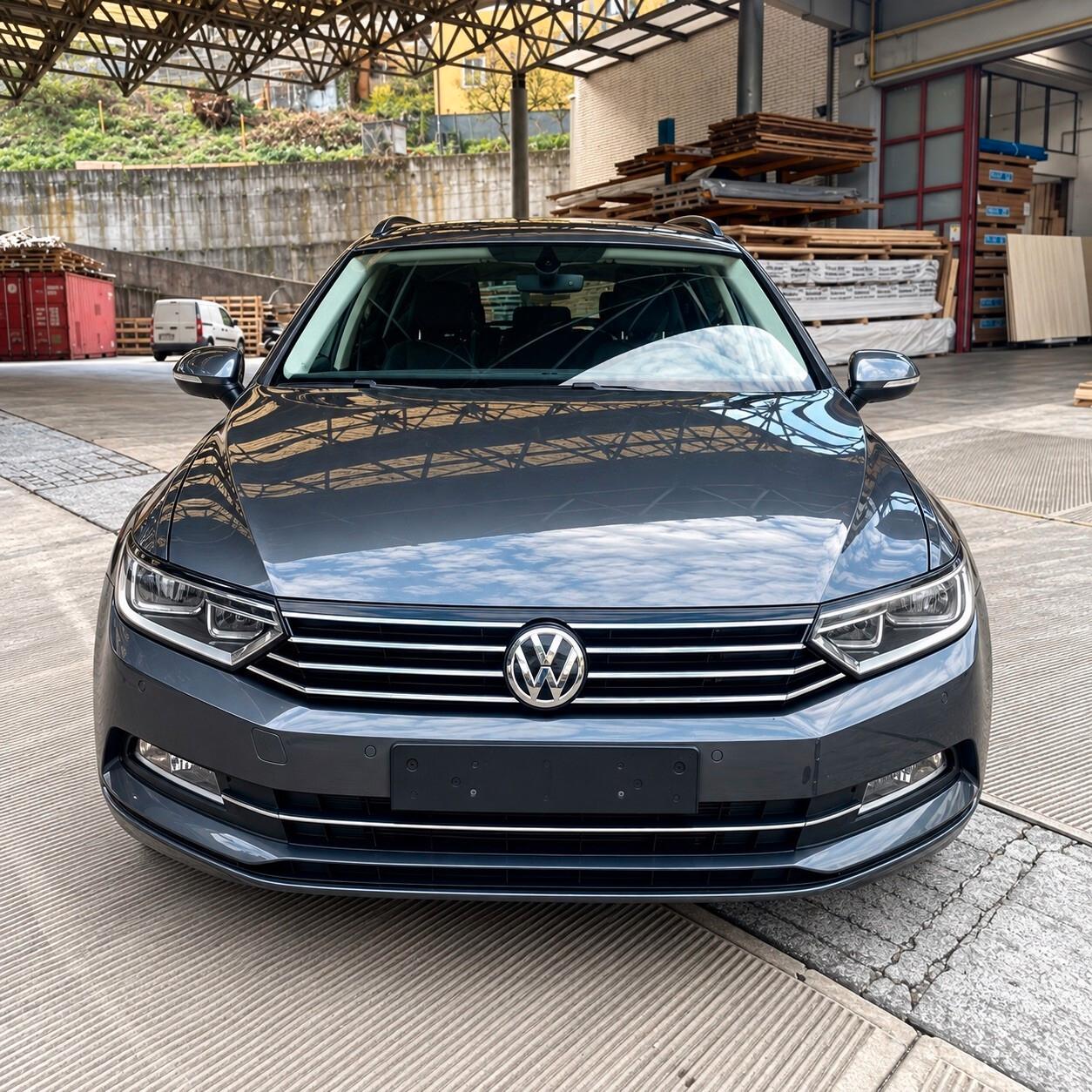 Volkswagen Passat Variant 1.6 TDI SCR DSG Business BMT