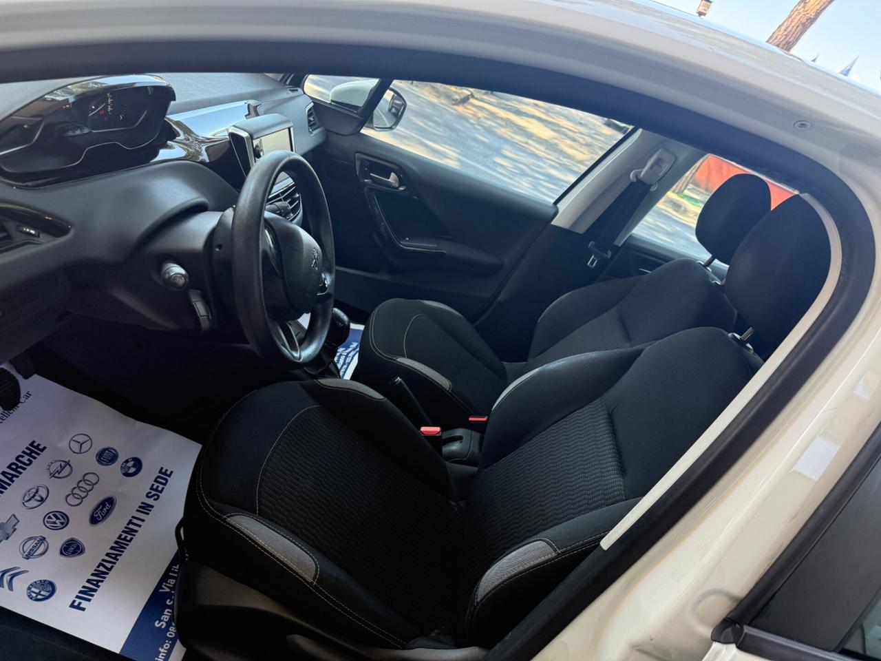 Peugeot 208 1.4 HDi 68 CV 5 porte Active