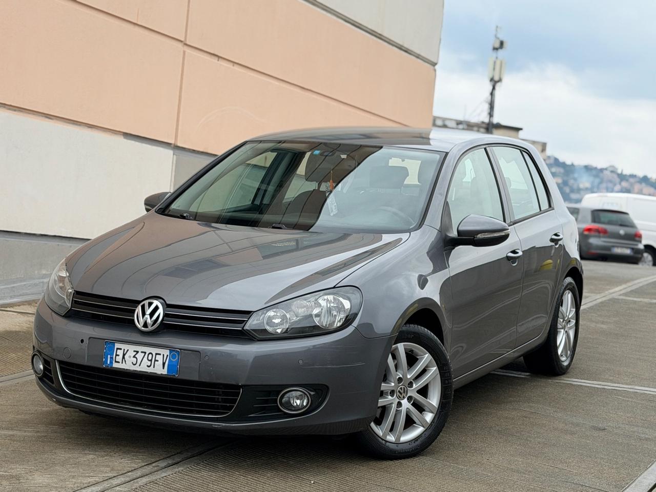 Volkswagen Golf 1.6 TDI 110 cv neopatentati 2011