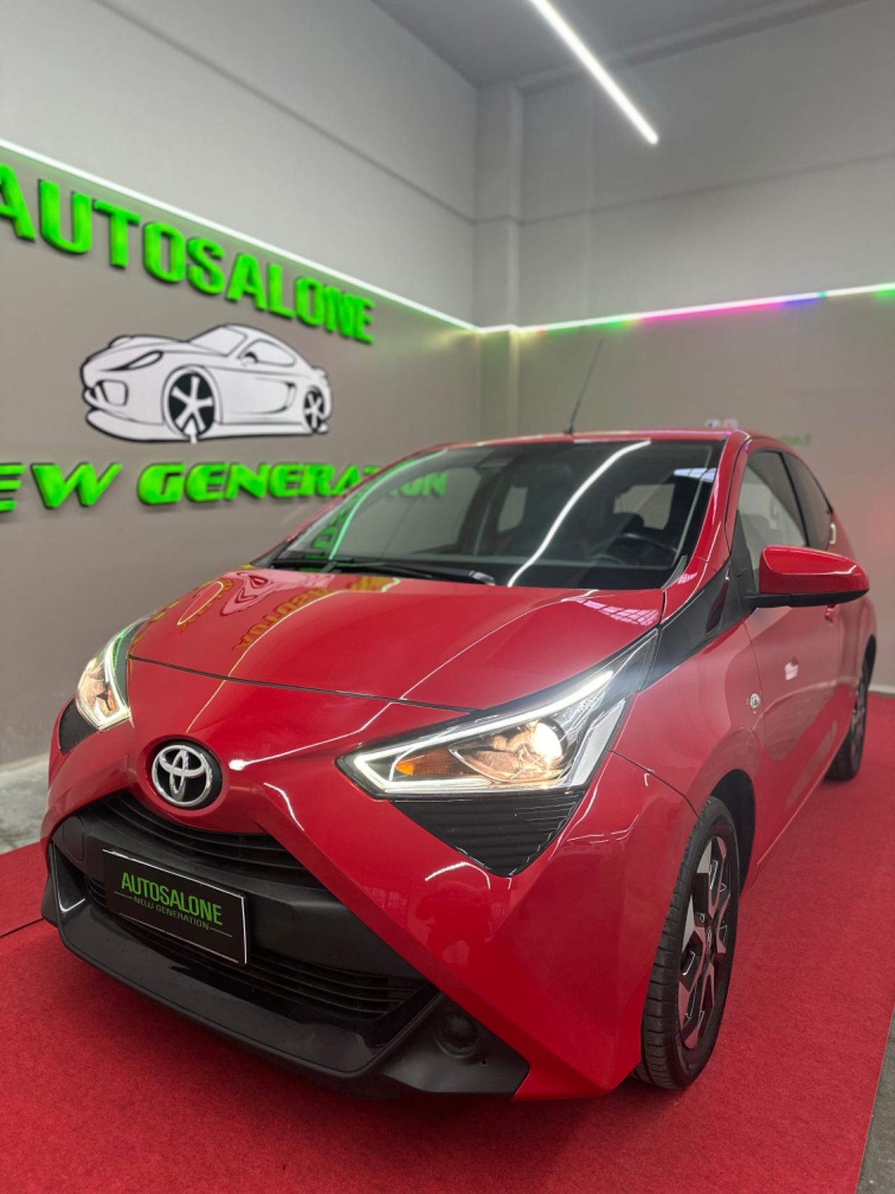 Toyota Aygo Connect 1.0 VVT-i 72 CV 5 porte x-clusiv MMT