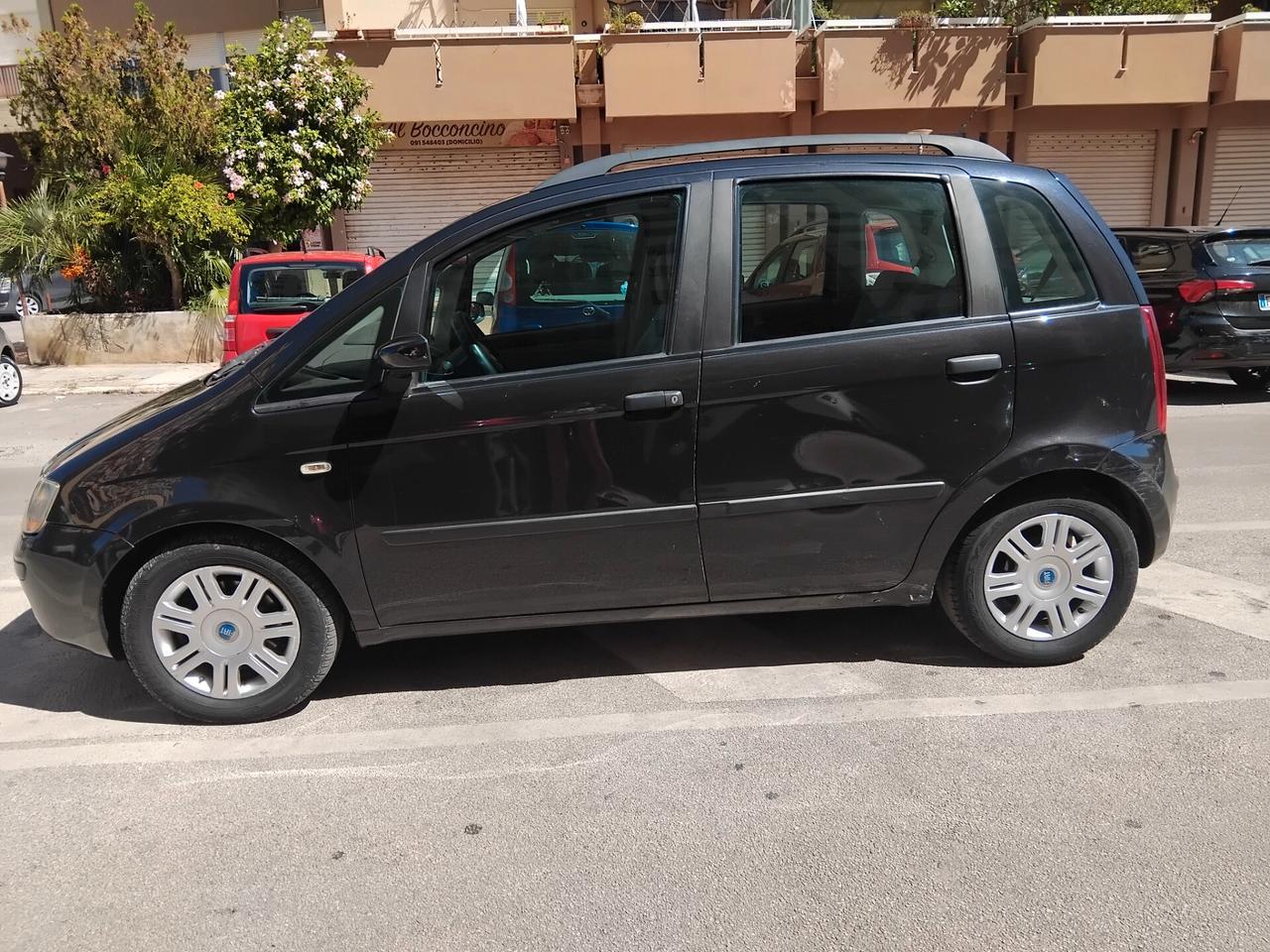FIAT IDEA 1.9 JTD TUTTA TAGLIANDATA 2010