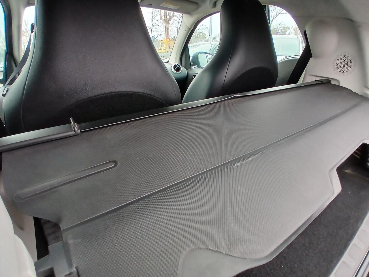 Smart ForTwo 70 1.0 twinamic Youngster pelle navi