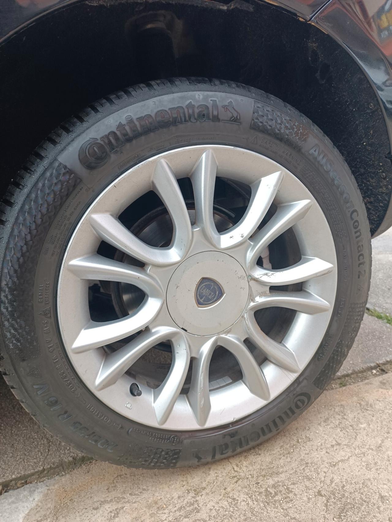 Lancia Delta 1.6 MJT DPF Oro 120 cv