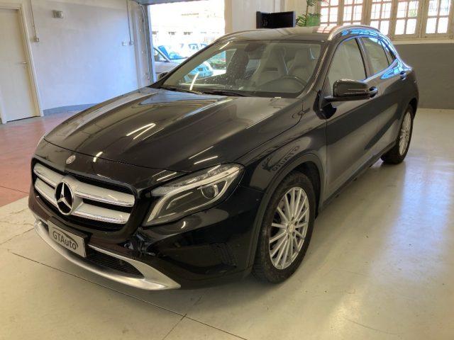 MERCEDES-BENZ GLA 220 d Automatic Business