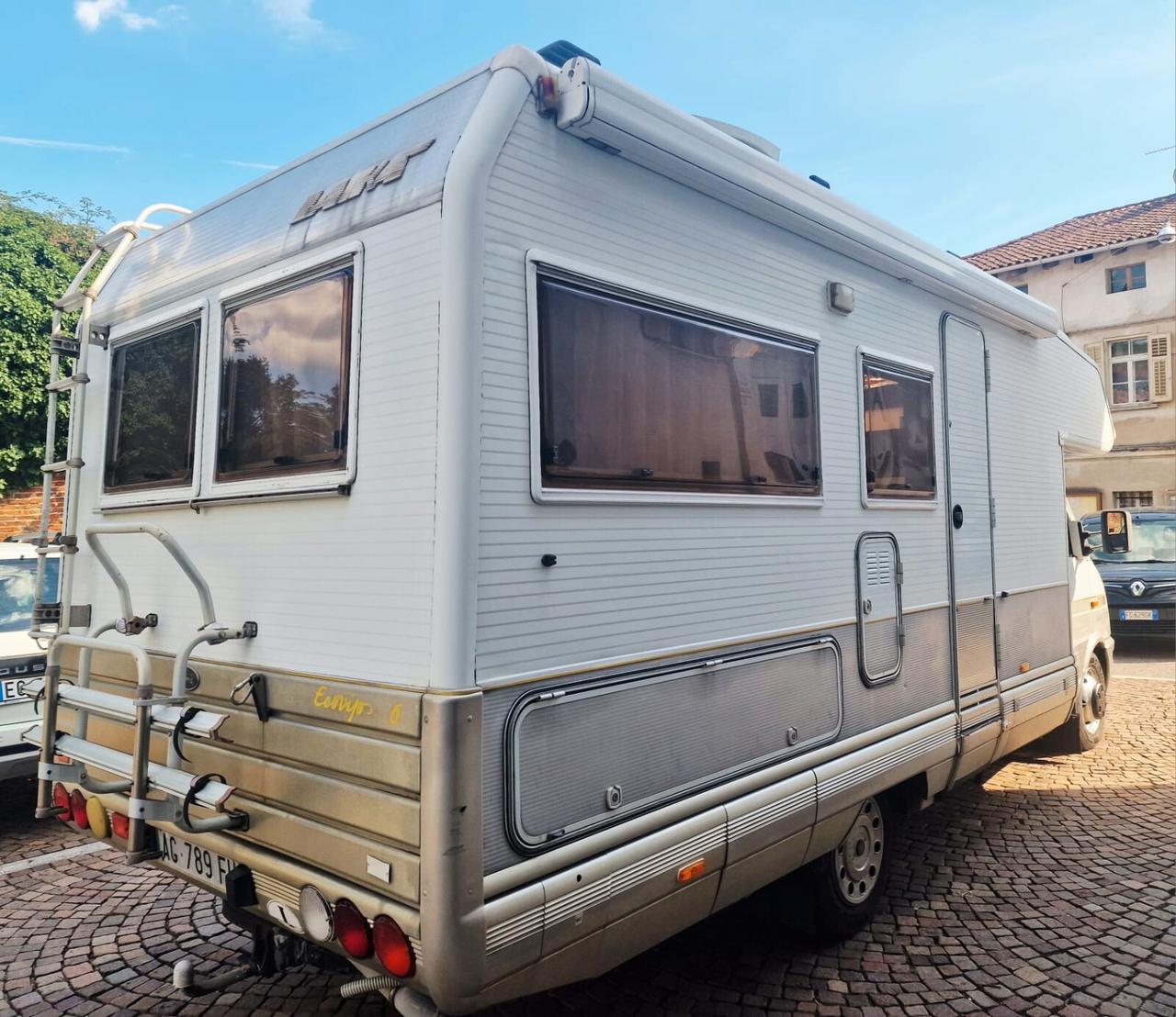 Mansardato Laika ecopiv meccanica iveco 35-12