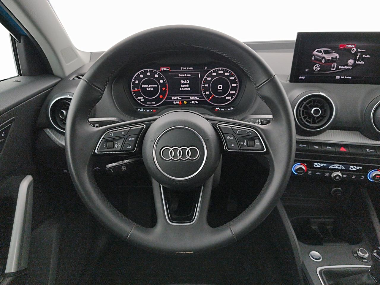 Audi Q2 35 1.5 tfsi Identity Black
