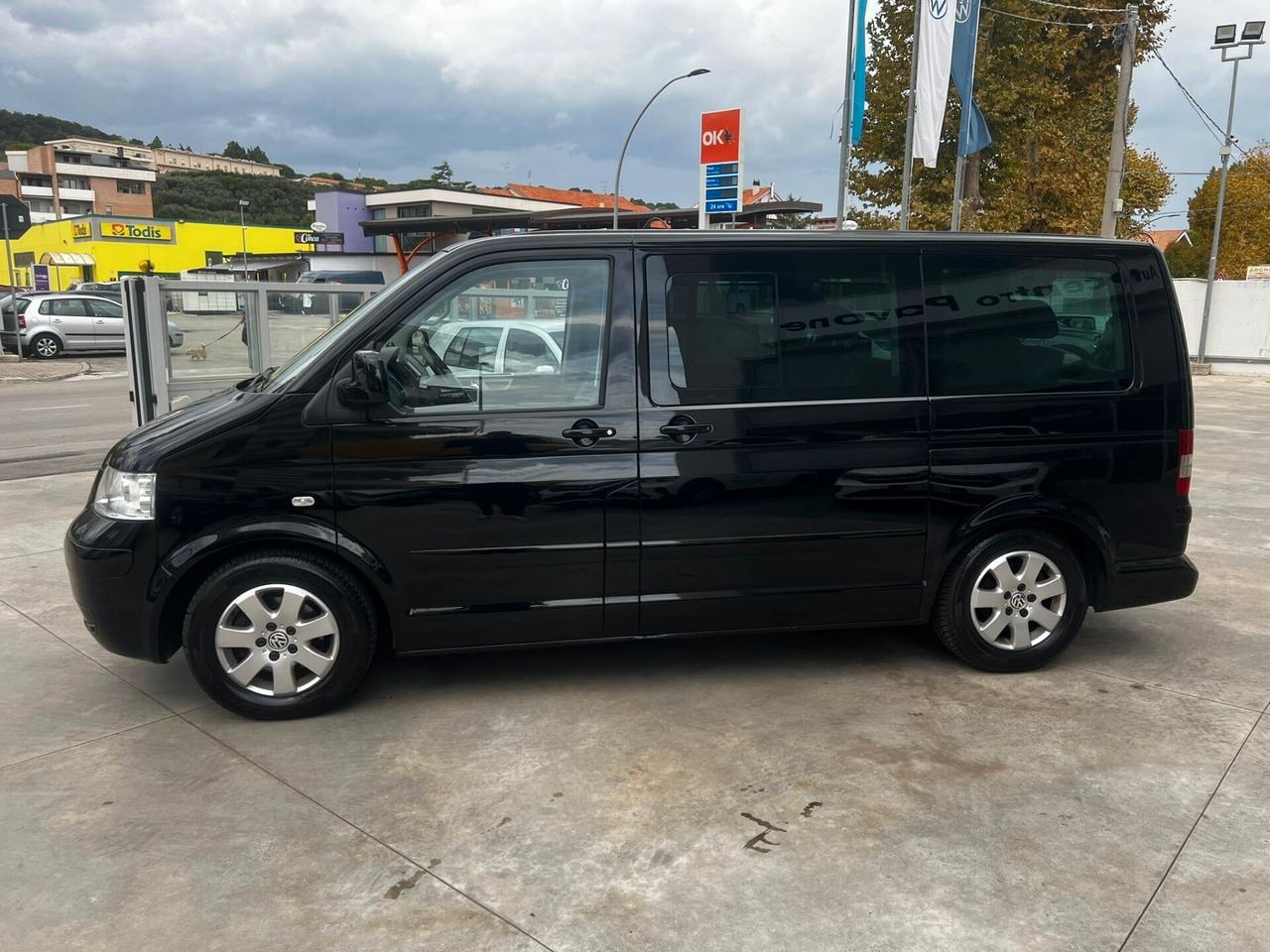 Volkswagen Multivan 2.5 TDI/130CV Comfortline 7 Posti