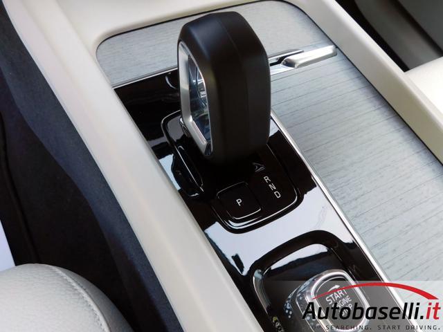 VOLVO XC60 B4 (D) MHEV 197CV AUTOMATICO CORE N1 - IVA ESPOSTA